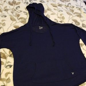 Old Navy Active Go Dry Long-Sleeved Hooded Shirt